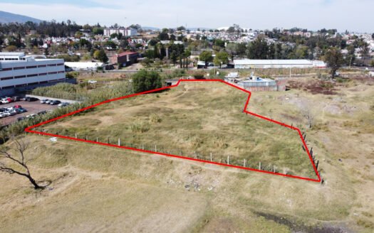 TERRENO EN RENTA SOBRE AV. DIVISIÓN DEL NORTE