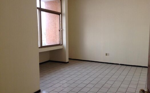 RENTA DE OFICINAS EN CENTRO DE APATZINGÁN.