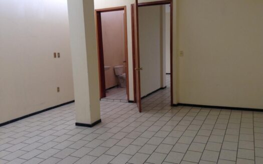 RENTA DE OFICINAS EN CENTRO DE APATZINGÁN.