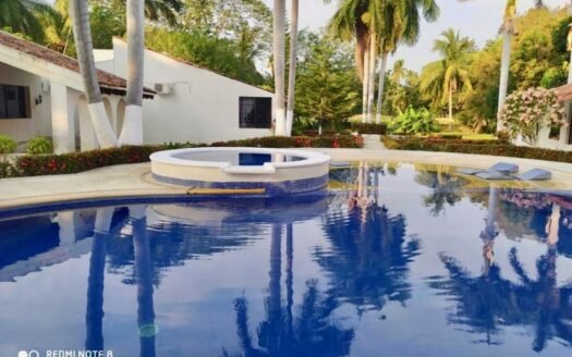 SE VENDE CASA EN IXTAPA, ZIHUATANEJO