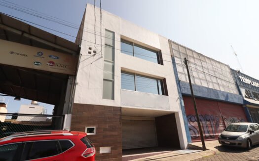 EDIFICIO EN VENTA EN PERIFÉRICO PASEO DE LA REPUBLICA, MORELIA.