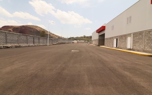 BODEGA EN RENTA MORELIA, SALIDA QUIROGA