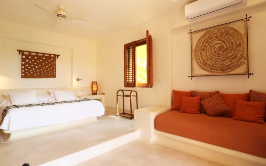 RESIDENCIA EN VENTA ARCANO IXTAPA , ZIHUATANEJO