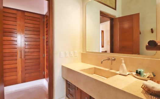 RESIDENCIA EN VENTA ARCANO IXTAPA , ZIHUATANEJO