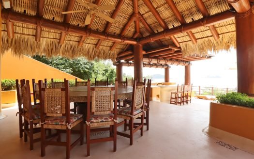 RESIDENCIA EN VENTA ARCANO IXTAPA , ZIHUATANEJO