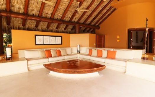 RESIDENCIA EN VENTA ARCANO IXTAPA , ZIHUATANEJO