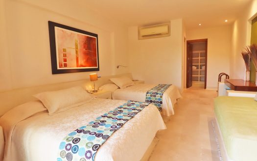 RESIDENCIA EN VENTA ARCANO IXTAPA , ZIHUATANEJO