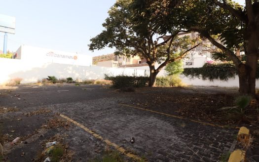 Terreno en Renta sobre Av. Camelinas, Morelia