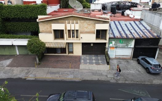 CASA EN VENTA EN MORELIA