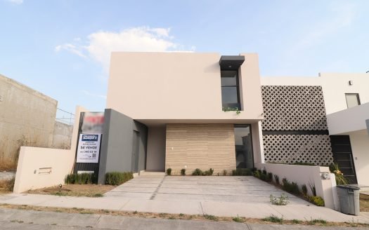CASA EN VENTA EN MORELIA