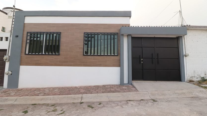 CASA EN VENTA EN MORELIA