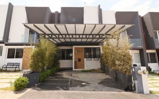 CASA EN VENTA EN MORELIA