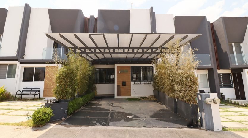 CASA EN VENTA EN MORELIA
