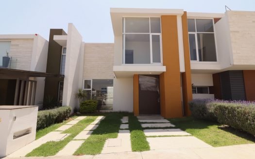 CASA EN VENTA EN MORELIA