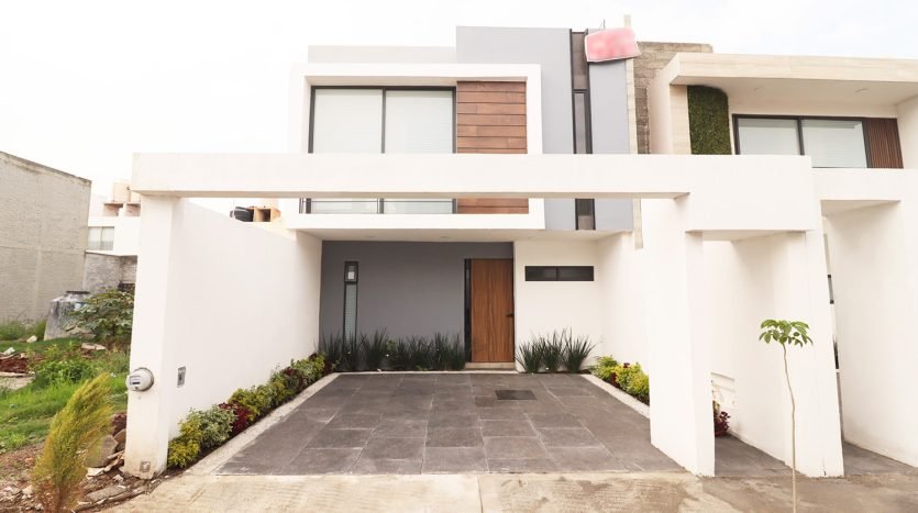 CASA EN VENTA EN MORELIA