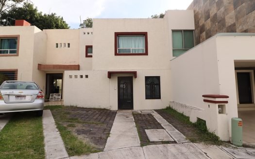 CASA EN VENTA EN MORELIA
