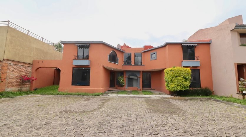 CASA EN VENTA EN MORELIA