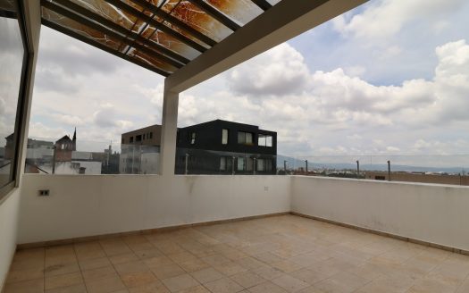 EDIFICIO EN VENTA COL BOSQUE CAMELINAS: