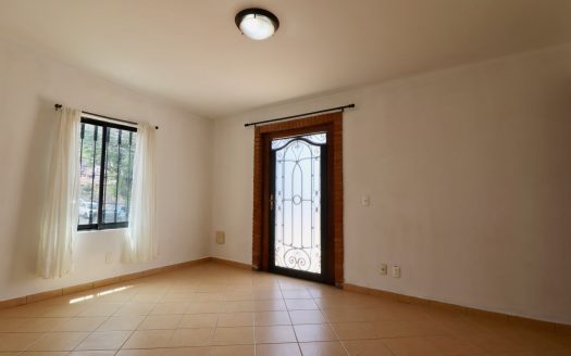 CASA EN VENTA AL SUR DE LA CIUDAD DE MORELIA, ZONA SANTA MARÍA