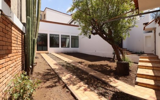 CASA EN VENTA AL SUR DE LA CIUDAD DE MORELIA, ZONA SANTA MARÍA