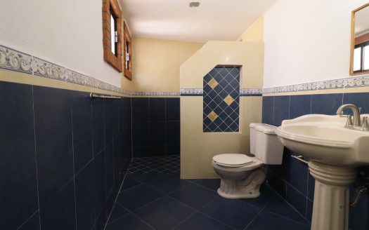 CASA EN VENTA AL SUR DE LA CIUDAD DE MORELIA, ZONA SANTA MARÍA