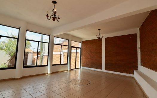 CASA EN VENTA AL SUR DE LA CIUDAD DE MORELIA, ZONA SANTA MARÍA