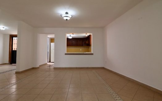 CASA EN VENTA AL SUR DE LA CIUDAD DE MORELIA, ZONA SANTA MARÍA