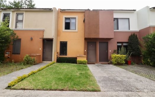 CASA EN VENTA EN MORELIA