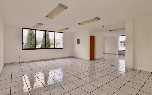 EDIFICIO EN RENTA EN MORELIA, CHAPULTEPEC SUR