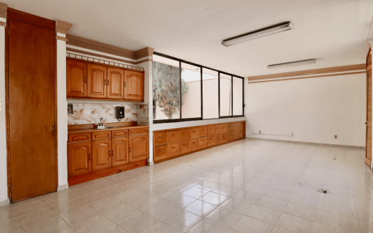 EDIFICIO EN RENTA EN MORELIA, CHAPULTEPEC SUR