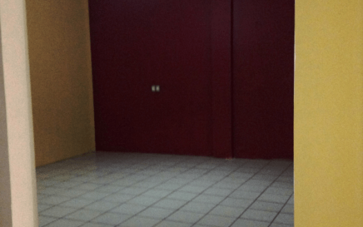 LOCAL COMERCIAL EN RENTA EN EL CENTRO DE APATZINGÁN