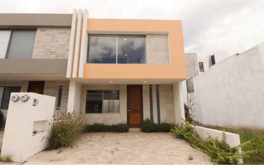 CASA EN VENTA EN MORELIA