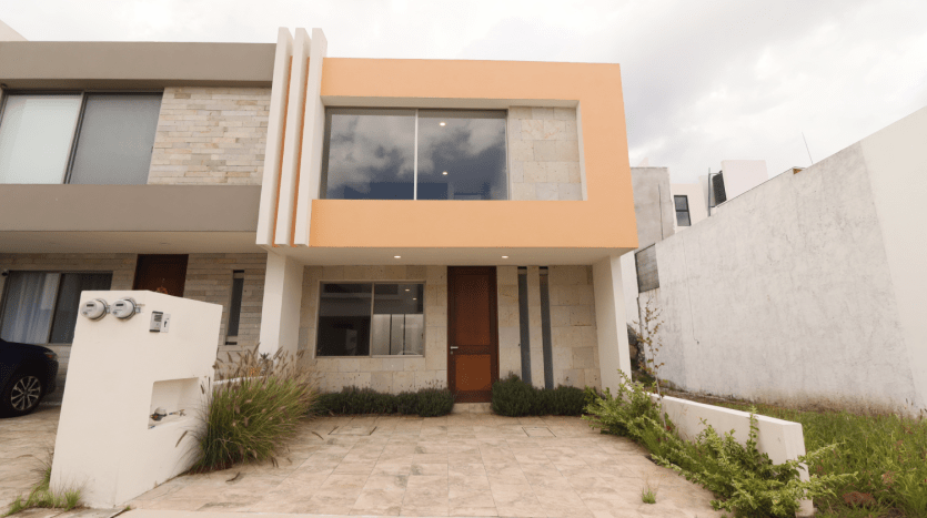 CASA EN VENTA EN MORELIA