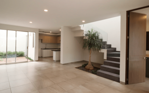 CASA EN VENTA EN CAÑADAS TRES MARÍAS