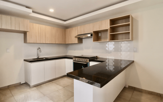 CASA EN VENTA EN CAÑADAS TRES MARÍAS