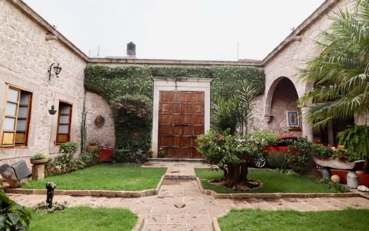 CASONA EN VENTA EN EL CENTRO DE MORELIA