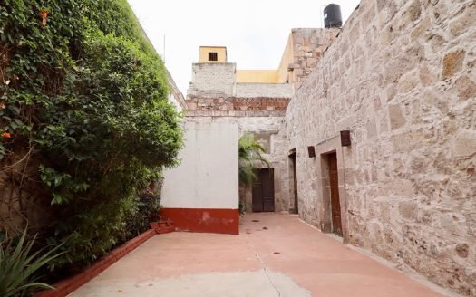 SE VENDE CASONA EN MORELIA, CENTRO HISTÓRICO.