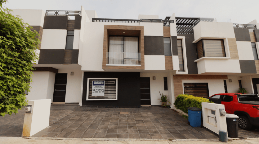 CASA EN VENTA EN MORELIA