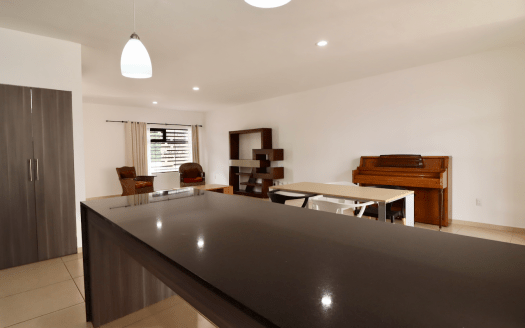 Casa en Venta en Altozano, Morelia. Con Acceso a Cancha de Padel.
