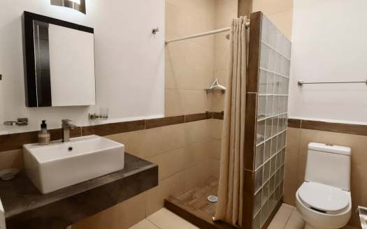 Casa en Venta en Altozano, Morelia. Con Acceso a Cancha de Padel.