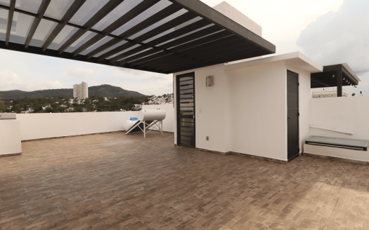 Casa en Venta en Altozano, Morelia. Con Acceso a Cancha de Padel.