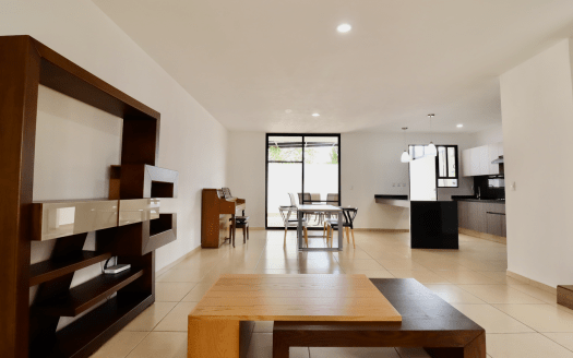 Casa en Venta en Altozano, Morelia. Con Acceso a Cancha de Padel.