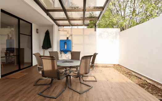 Casa en Venta en Altozano, Morelia. Con Acceso a Cancha de Padel.