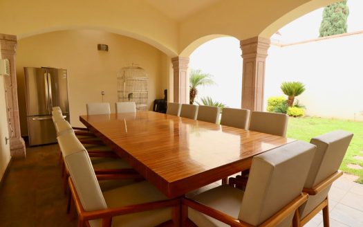 CASA EN VENTA EN MORELIA, RESIDENCIAL BUGAMBILIAS