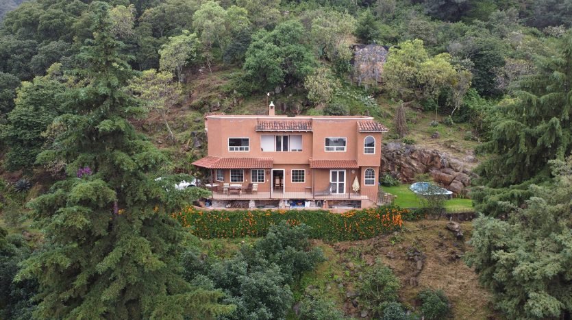 CASA EN VENTA EN TZINTZUNTZAN