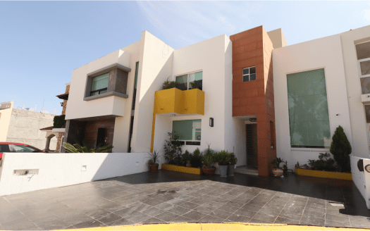 CASA EN VENTA EN MORELIA, VISTAS ALTOZANO