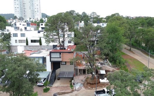 LA CASA DEL ÁRBOL, EN VENTA, ZONA ALTOZANO-MORELIA