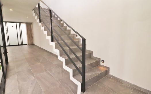 LA CASA DEL ÁRBOL, EN VENTA, ZONA ALTOZANO-MORELIA