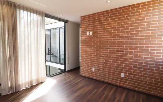 LA CASA DEL ÁRBOL, EN VENTA, ZONA ALTOZANO-MORELIA