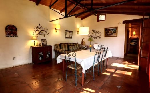 INMUEBLE EN VENTA , ZONA SAN JOSÉ DEL CERRITO.